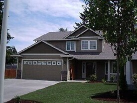 7011 NE 72nd Cir in Vancouver, WA - Building Photo