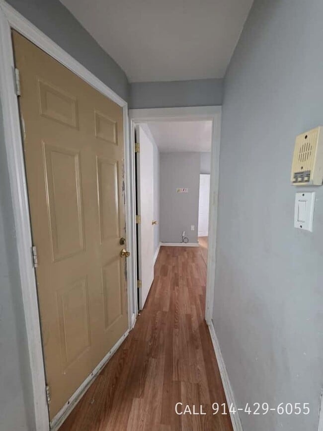 118 Waverly St in Yonkers, NY - Building Photo - Building Photo