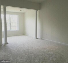 42850 Edgegrove Heights Terrace in Ashburn, VA - Building Photo - Building Photo