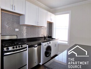 918 Green Bay Rd in Winnetka, IL - Building Photo - Building Photo