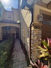 8057 Prestbury Dr in Orlando, FL - Building Photo - Building Photo