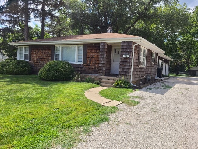 property at 1509 N Main St