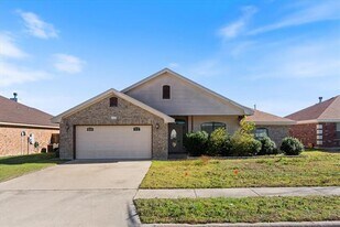 6104 Alexus Dr in Killeen, TX - Building Photo
