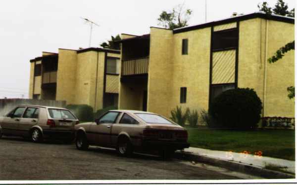 24615-24633 Canada St in San Bernardino, CA - Foto de edificio