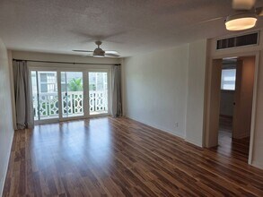 1100 N Shore Dr NE in St. Petersburg, FL - Building Photo - Building Photo