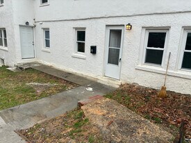 574 49th Pl NE in Washington, DC - Building Photo
