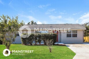 2720 Gentian Rd in Venice, FL - Building Photo