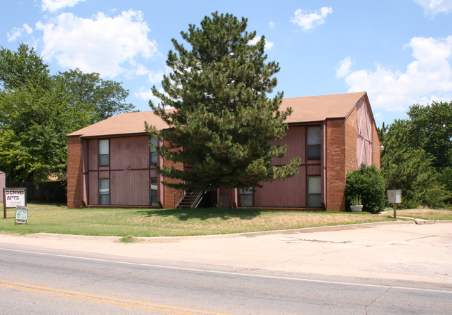 905 S Main St in Noble, OK - Building Photo - Building Photo