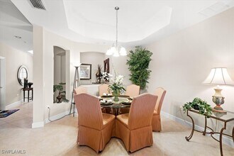 8051 Players Cove Dr in Naples, FL - Building Photo - Building Photo