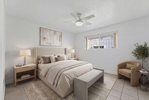 7011 W 29th Ave, Unit 125 in Hialeah, FL - Building Photo