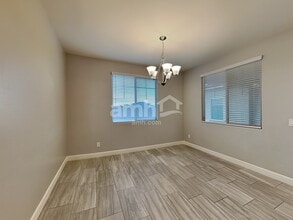 18251 W Thunderhill Pl in Goodyear, AZ - Foto de edificio - Building Photo