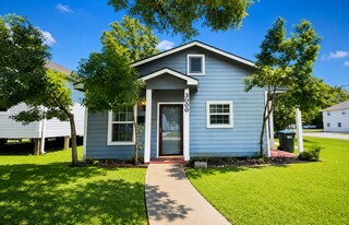 3000 8th St in Port Arthur, TX - Building Photo