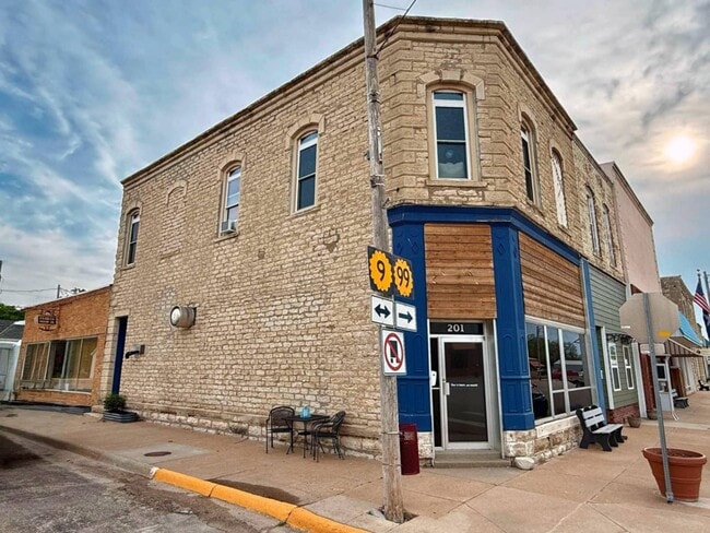 201 N Kansas Ave in Frankfort, KS - Building Photo - Building Photo