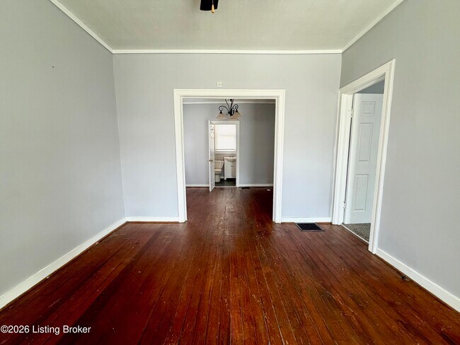 2411 Elliott Ave in Louisville, KY - Building Photo - Building Photo