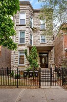 3636 N Racine Ave in Chicago, IL - Building Photo