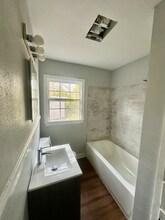5601 Old Canton Rd in Jackson, MS - Building Photo - Building Photo