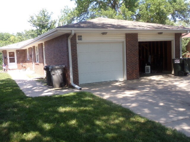 property at 2854 Sumner St