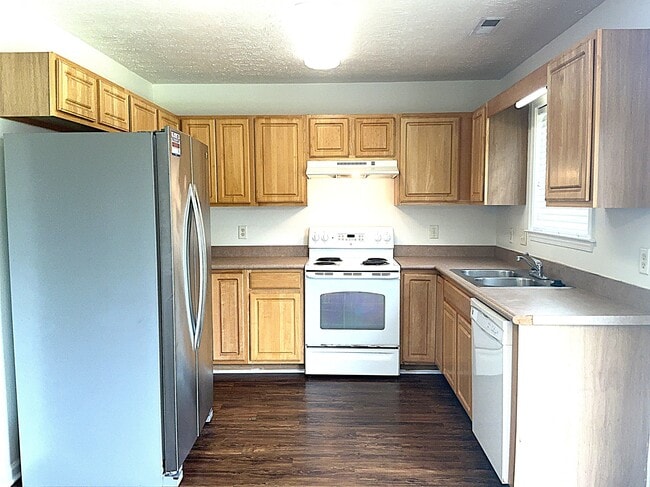 9504 Huckabee Dr NE in Leland, NC - Building Photo - Building Photo