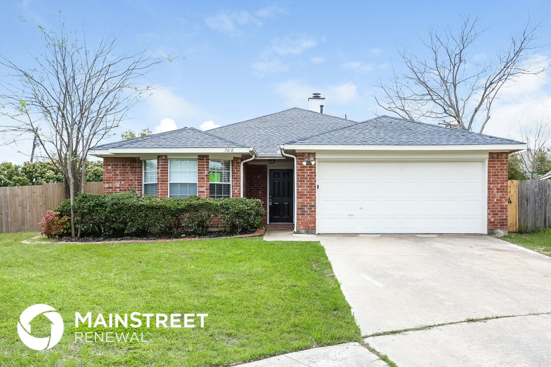 7618 Straits Dr in Rowlett, TX - Building Photo