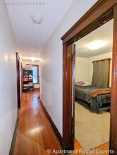 95 Lowell St, Unit 1 in Somerville, MA - Building Photo - Building Photo