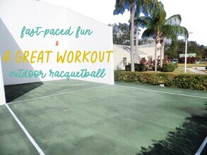 3429 NW 44th St in Lauderdale Lakes, FL - Foto de edificio - Building Photo