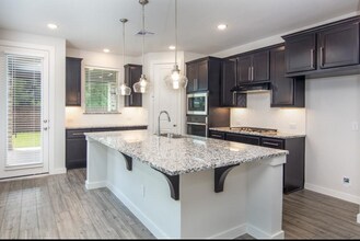 27028 Hidden Rock Ct in Magnolia, TX - Building Photo - Building Photo