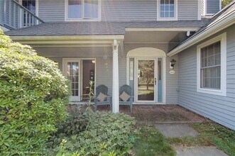 521 Corey Ln in Middletown, RI - Building Photo - Building Photo