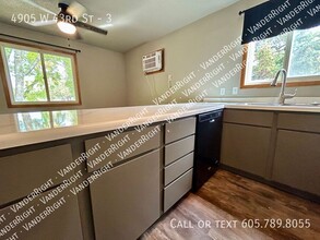 4905 W 43rd St in Sioux Falls, SD - Building Photo - Building Photo