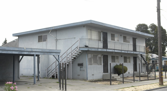 834 A St in Oakland, CA - Foto de edificio - Building Photo