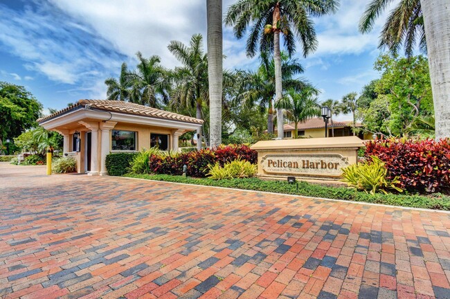 3516 Harbor Cir in Delray Beach, FL - Building Photo - Building Photo