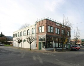 8928 N Lombard St in Portland, OR - Building Photo - Building Photo
