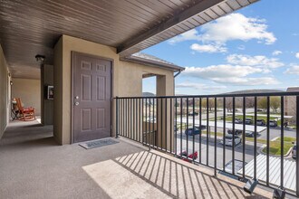 3585 E Rock Creek Rd #11 in Eagle Mountain, UT - Building Photo - Building Photo