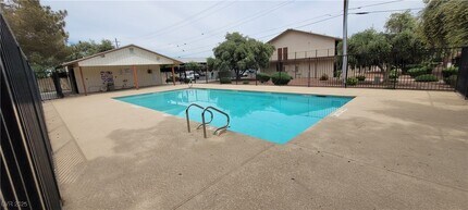 4955 Jeffreys St in Las Vegas, NV - Building Photo - Building Photo