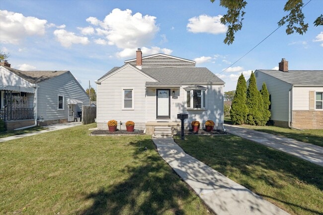 1032 Hudson St in Wyandotte, MI - Building Photo - Building Photo