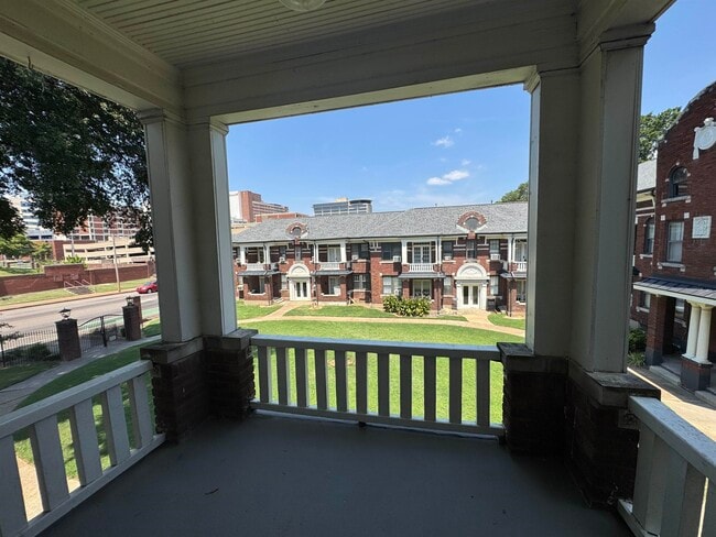 property at 314 S Cleveland St