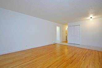 4533 W 85th St in Minneapolis, MN - Building Photo - Building Photo