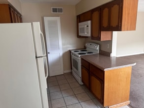 4175 Krupp Dr in El Paso, TX - Building Photo - Building Photo