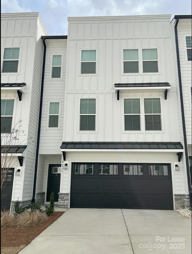 property at 9217 Walnut Hl Rd NW
