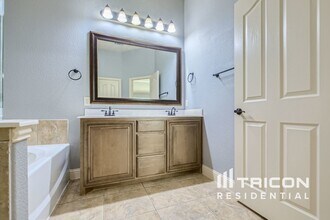 5453 Red Rose Trail in Midlothian, TX - Building Photo - Building Photo