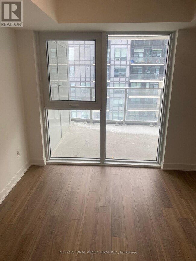 1010 Sandy Beach Rd in Pickering, ON - Building Photo - Building Photo