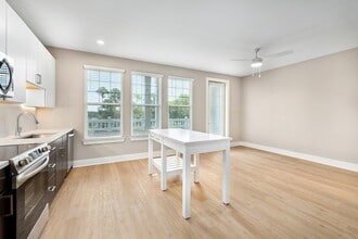 Cooper River Farms Phase 2 in Charleston, SC - Foto de edificio - Building Photo