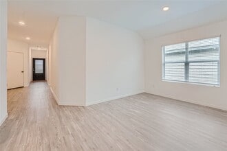 6719 Beehive Dr in San Antonio, TX - Building Photo - Building Photo