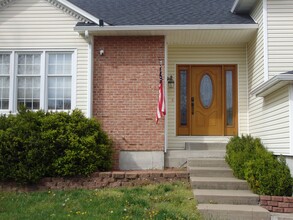 1209 S Bridgewood Dr in Columbia, MO - Foto de edificio - Building Photo
