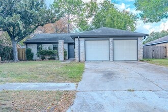 6658 Canyon Way Dr in Houston, TX - Building Photo - Building Photo