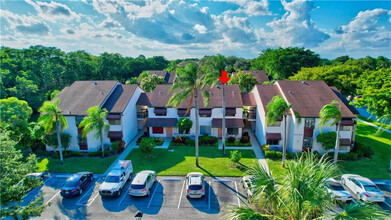 5040 Rose Hill Dr in Boynton Beach, FL - Building Photo - Building Photo