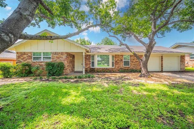 6925 Wycliff St in Fort Worth, TX - Building Photo