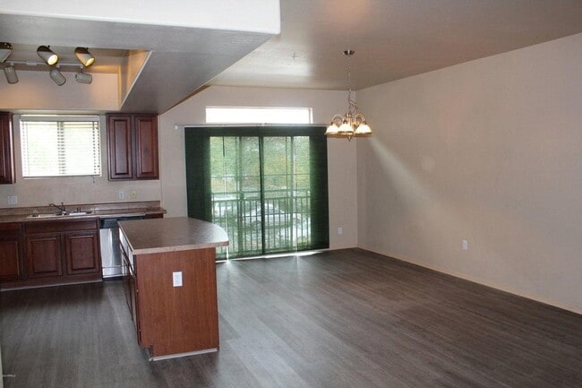 3250 W Greenway Rd in Phoenix, AZ - Building Photo - Building Photo