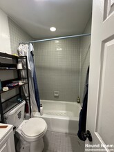 10 Weston Ave in Quincy, MA - Building Photo - Building Photo