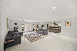 5439 Imogene St in Houston, TX - Building Photo - Building Photo