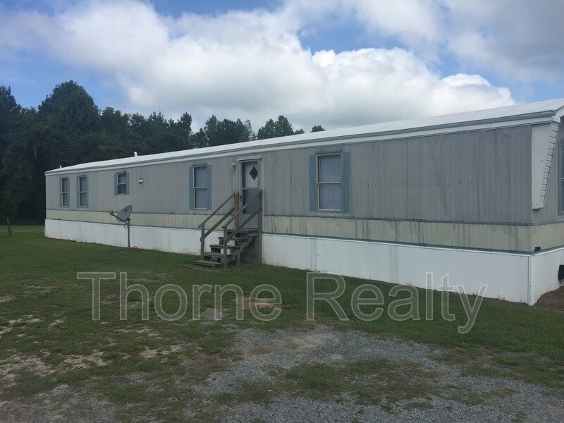 81 Matts Ln in Pinetops, NC - Building Photo